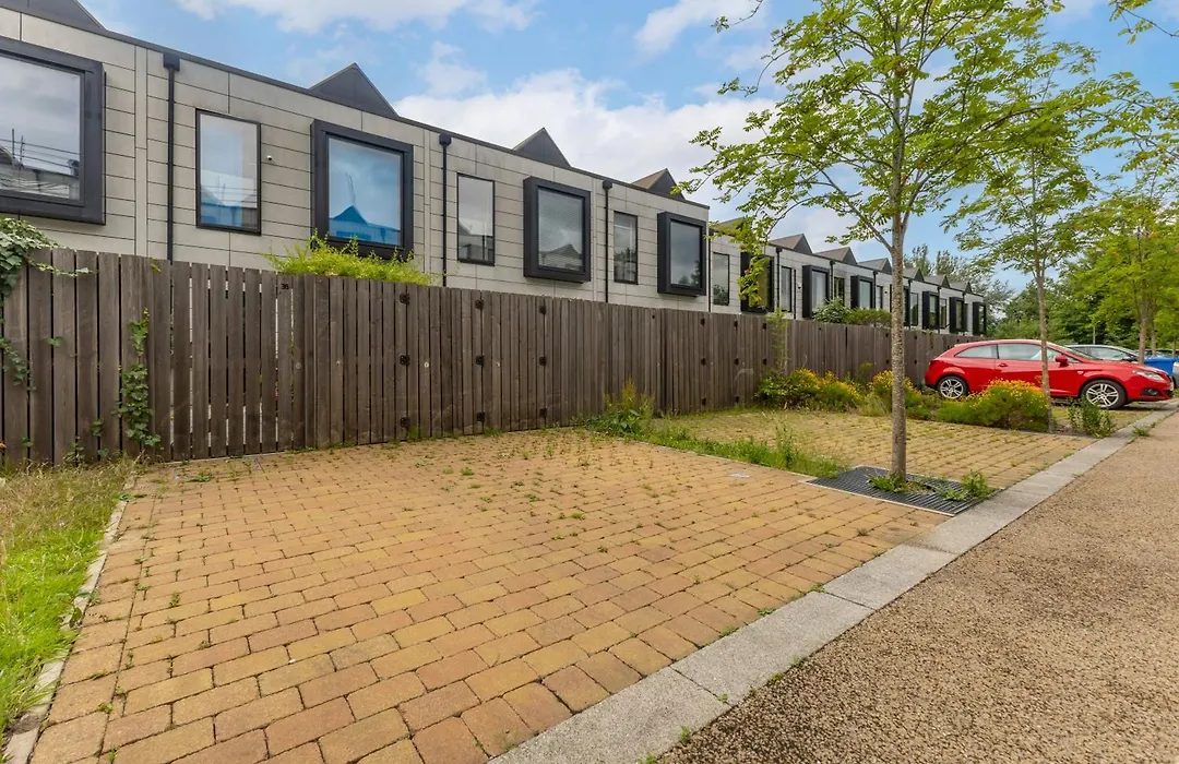 Large Townhouse 5 Beds With Two Parking Spaces - Manchester City Centre-1